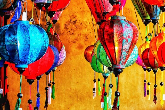 Guide d'Achat sur les Céramiques Chinoises Célèbres